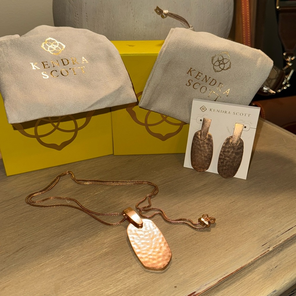 Kendra Scott Set